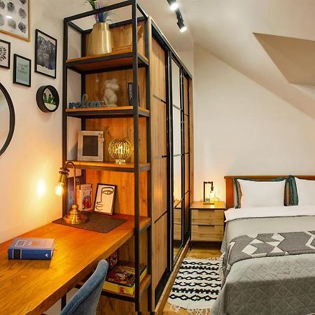 Old Town Loft Apartments Kamyanets-Podilski Dış mekan fotoğraf