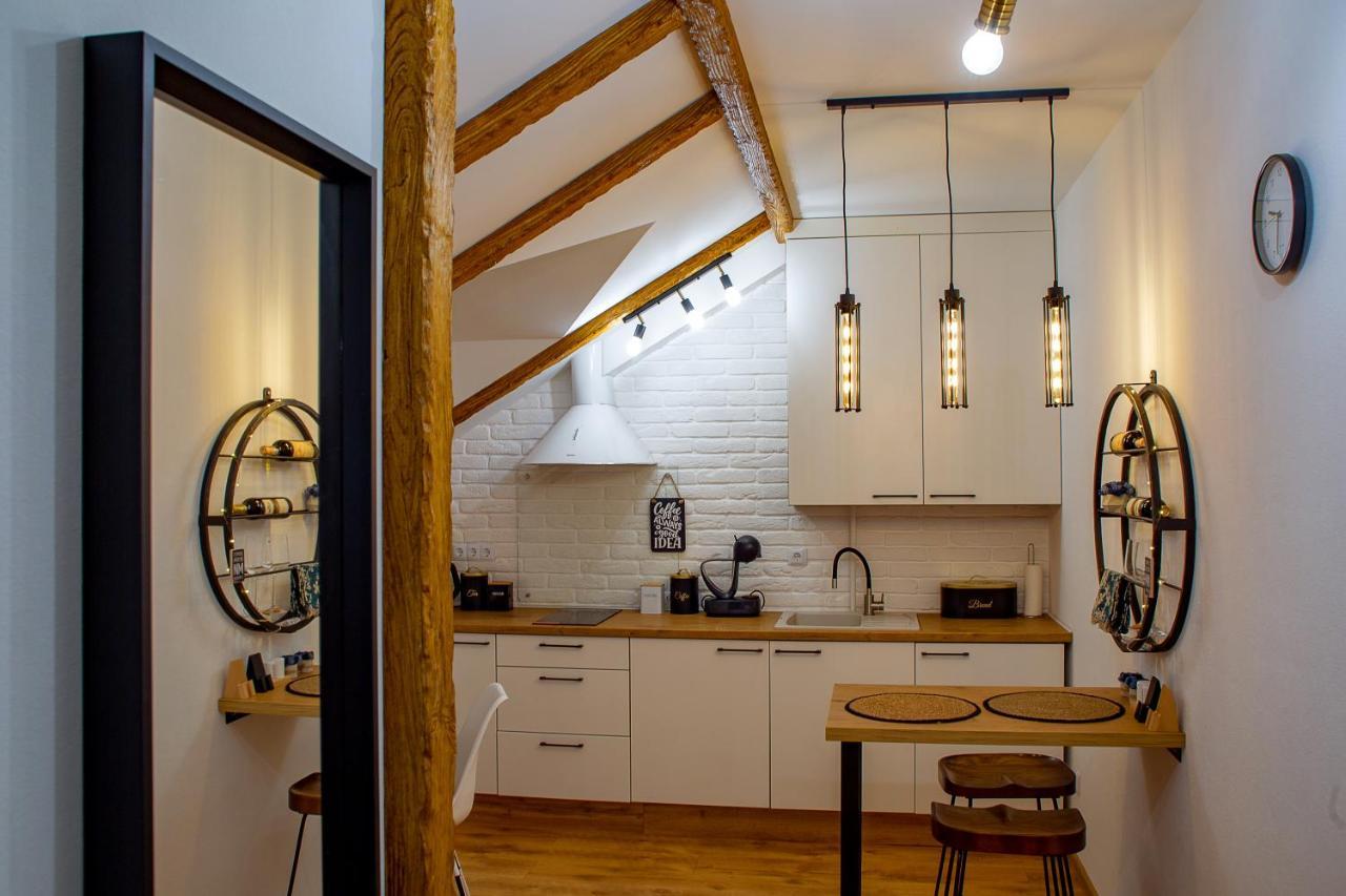 Old Town Loft Apartments Kamyanets-Podilski Dış mekan fotoğraf